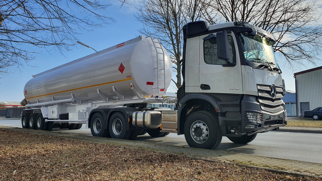 Sievering 40000 LITRE ADR FUEL TANK SEMI-TRAILER FOR MERCEDES ACTROS - Tanksættevogn: billede 1 Sievering 40000 LITRE ADR FUEL TANK SEMI-TRAILER FOR MERCEDES ACTROS - Tanksættevogn: billede 1