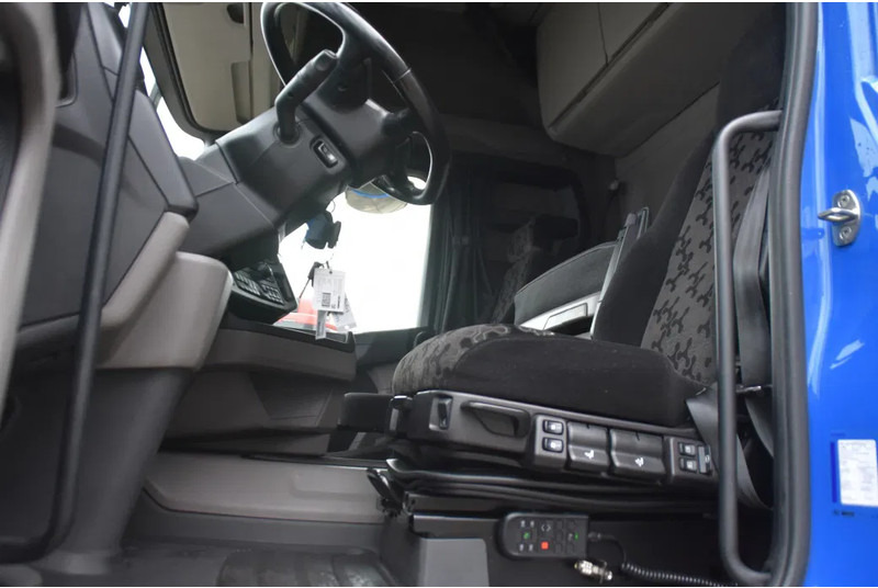 Scania R460 NGS 4x2 - SUPER - RETARDER - 319 TKM - PARK. AIRCO - ACC - NAVI - 2 x FUEL TANKS - TOP CONDITION - - Trækker: billede 4 Scania R460 NGS 4x2 - SUPER - RETARDER - 319 TKM - PARK. AIRCO - ACC - NAVI - 2 x FUEL TANKS - TOP CONDITION - - Trækker: billede 4