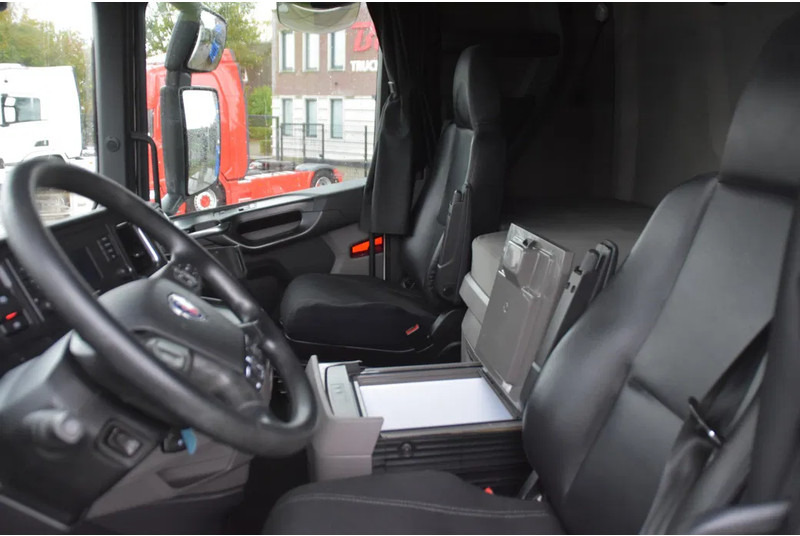 Scania S410 NGS 4x2EB MEGA 95 cm or 103 cm driving height - RETARDER - 773 TKM - FULL AIR - PARK. AIRCO - LEATHER SEATS - 2 x FUEL TANK - Trækker: billede 5 Scania S410 NGS 4x2EB MEGA 95 cm or 103 cm driving height - RETARDER - 773 TKM - FULL AIR - PARK. AIRCO - LEATHER SEATS - 2 x FUEL TANK - Trækker: billede 5