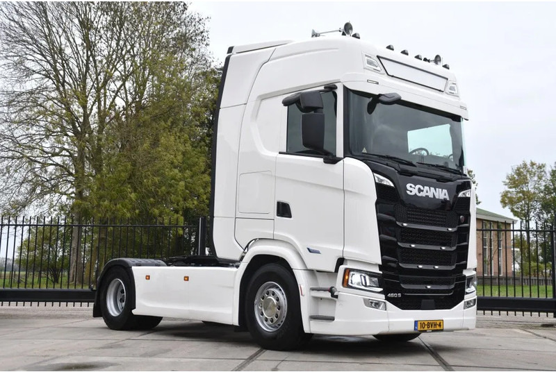 Scania S460 NGS 4x2NB - ONLY 104 TKM - FULL AIR - PARK. AIRCO - LEATHER SEATS - 2 x FUEL TANKS - LED LIGHTS - EXCELLENT CONDITION - - Trækker: billede 1 Scania S460 NGS 4x2NB - ONLY 104 TKM - FULL AIR - PARK. AIRCO - LEATHER SEATS - 2 x FUEL TANKS - LED LIGHTS - EXCELLENT CONDITION - - Trækker: billede 1