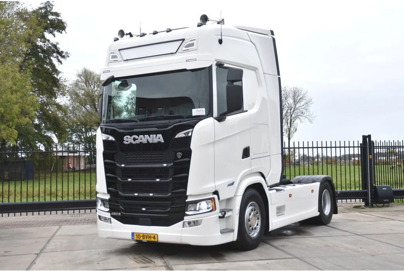 Scania S460 NGS 4x2NB - ONLY 104 TKM - FULL AIR - PARK. AIRCO - LEATHER SEATS - 2 x FUEL TANKS - LED LIGHTS - EXCELLENT CONDITION - - Trækker: billede 2 Scania S460 NGS 4x2NB - ONLY 104 TKM - FULL AIR - PARK. AIRCO - LEATHER SEATS - 2 x FUEL TANKS - LED LIGHTS - EXCELLENT CONDITION - - Trækker: billede 2