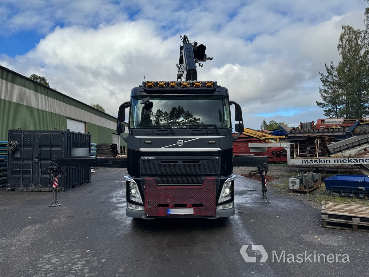Bodbil Volvo FH 82F med Fassi F820 kran & jib - Lastbil med lad, Lastbil med kran: billede 2 Bodbil Volvo FH 82F med Fassi F820 kran & jib - Lastbil med lad, Lastbil med kran: billede 2