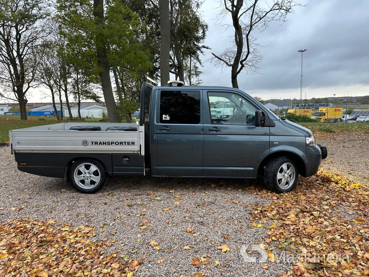 Flakbil Volkswagen Transporter dubbelhytt - Små varebil: billede 4 Flakbil Volkswagen Transporter dubbelhytt - Små varebil: billede 4