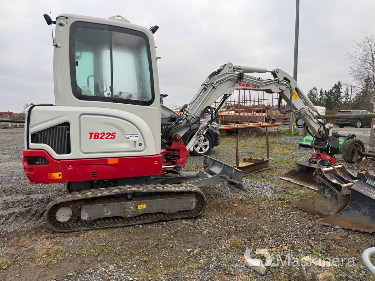 Grävmaskin Takeuchi TB225 - Bæltegravemaskine: billede 3 Grävmaskin Takeuchi TB225 - Bæltegravemaskine: billede 3