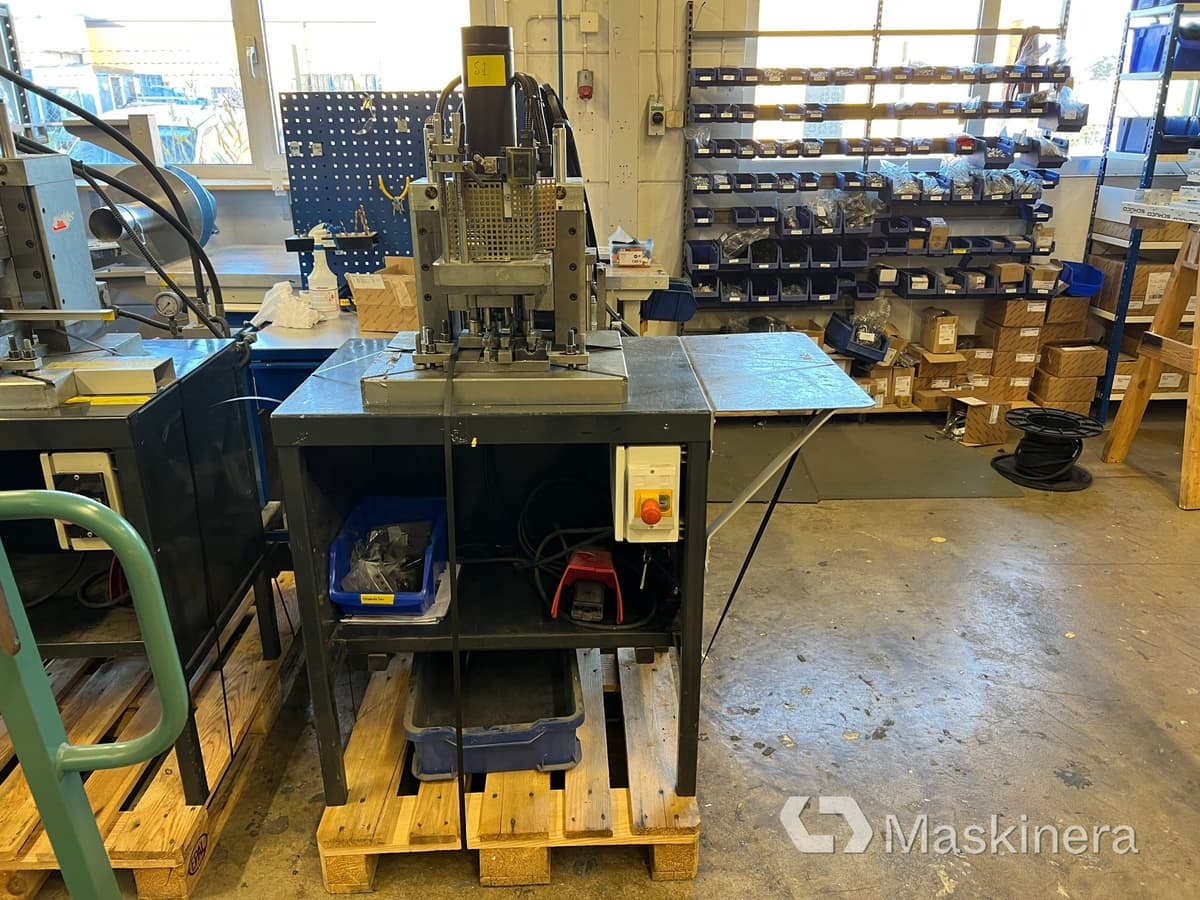 Hydraulisk press Santas Mekaniska DS88 - Kantpresser: billede 1 Hydraulisk press Santas Mekaniska DS88 - Kantpresser: billede 1