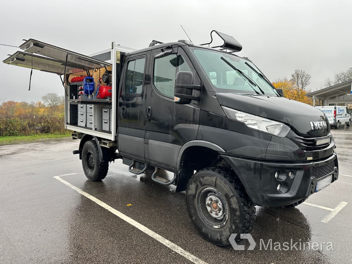 Iveco Daily 55-180 4x4 3.0 Arbetsbil Iveco Daily 4x4 3.0 - Varevogn: billede 1 Iveco Daily 55-180 4x4 3.0 Arbetsbil Iveco Daily 4x4 3.0 - Varevogn: billede 1