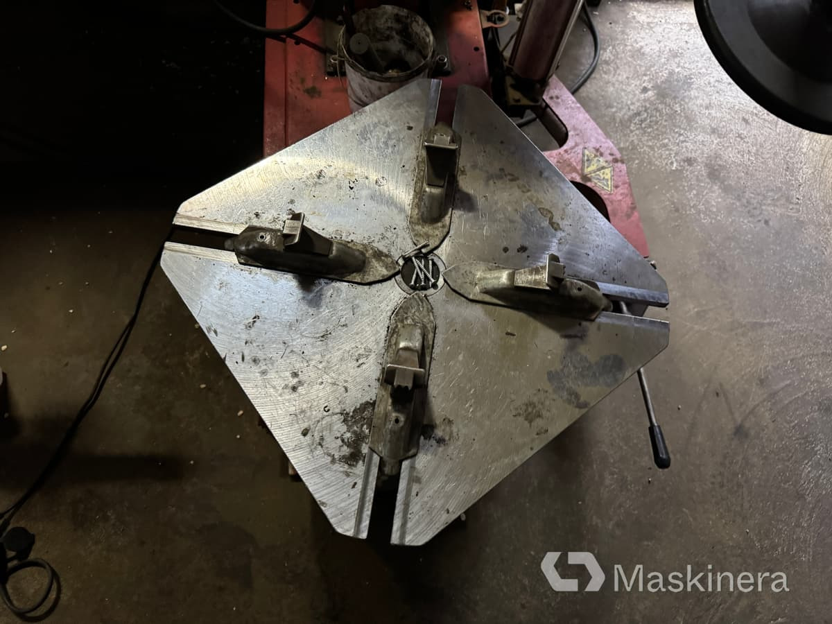 Pela & Megaspin 400 Däckmaskin Pela U-236A & Megaspin 400 - Værkstedsudstyr: billede 4 Pela & Megaspin 400 Däckmaskin Pela U-236A & Megaspin 400 - Værkstedsudstyr: billede 4