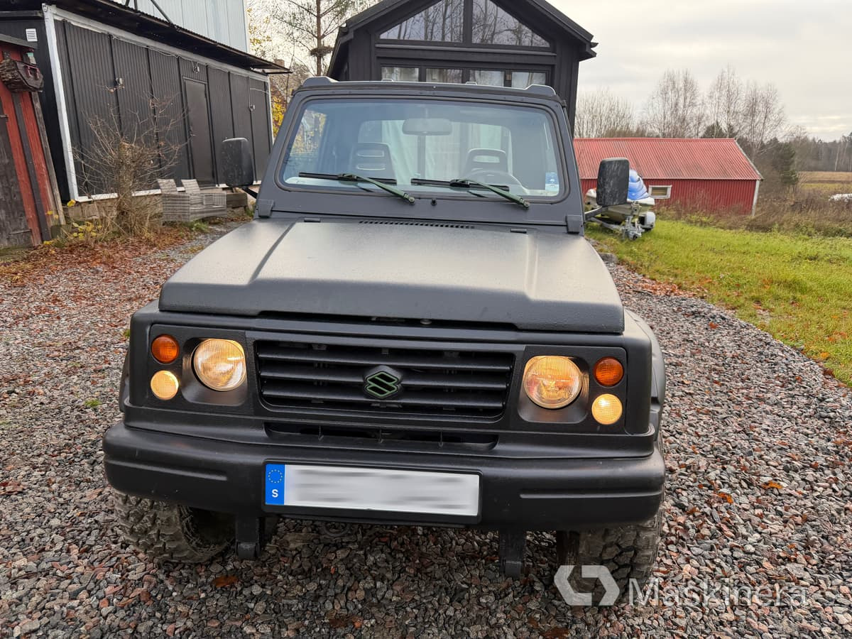 Pickup Suzuki Samurai 1.9TD 4WD - Små varebil: billede 2 Pickup Suzuki Samurai 1.9TD 4WD - Små varebil: billede 2