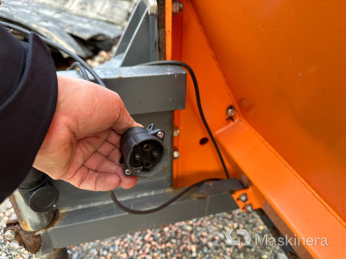 Sand-/ Saltspreder Sandspridare bogserbar Epoke SKE20: billede 39 Sand-/ Saltspreder Sandspridare bogserbar Epoke SKE20: billede 39