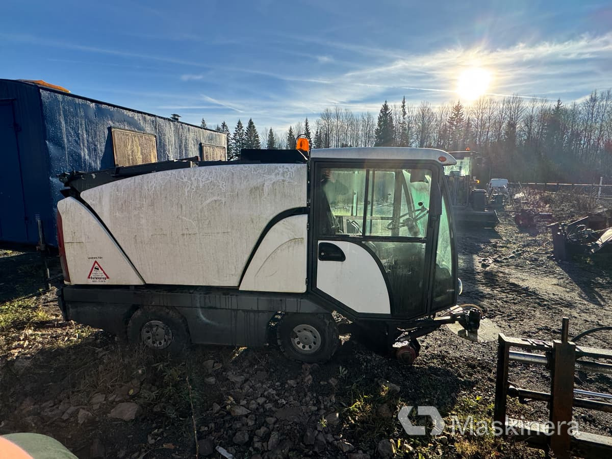 Sopmaskin Johnston Compact 142A 101T (Rep. objekt) - Fejebil: billede 4 Sopmaskin Johnston Compact 142A 101T (Rep. objekt) - Fejebil: billede 4