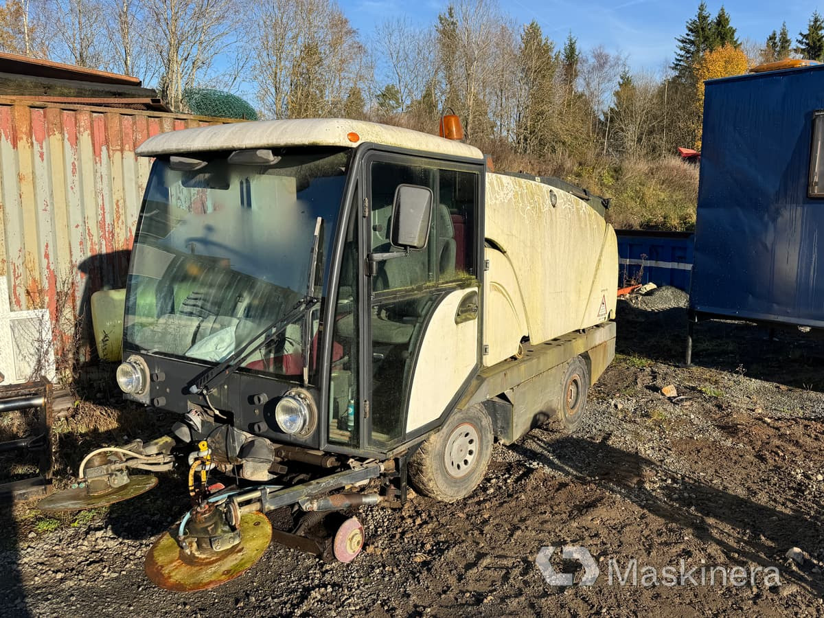 Sopmaskin Johnston Compact 142A 101T (Rep. objekt) - Fejebil: billede 1 Sopmaskin Johnston Compact 142A 101T (Rep. objekt) - Fejebil: billede 1