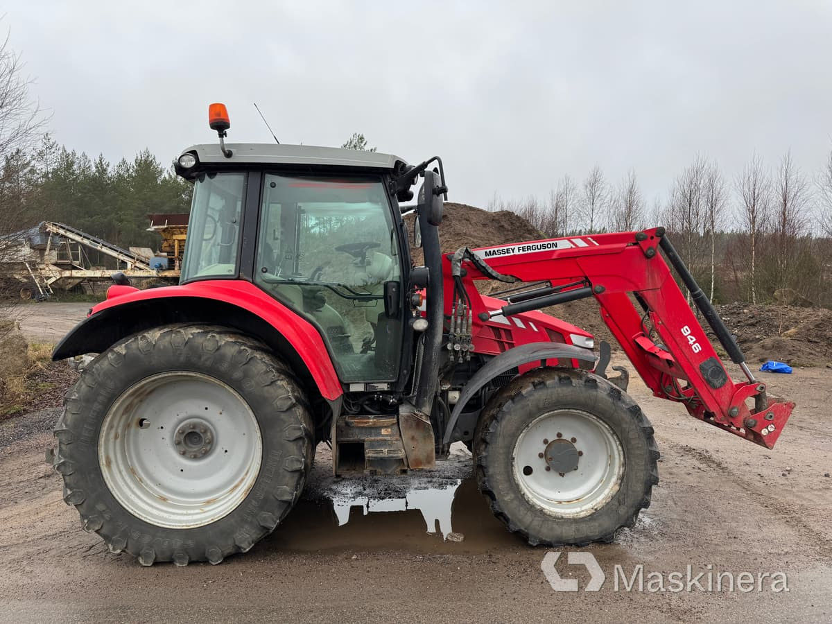 Traktor Massey Ferguson MF 5613 med Frontlastare - Traktor: billede 4 Traktor Massey Ferguson MF 5613 med Frontlastare - Traktor: billede 4