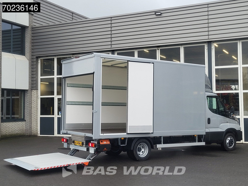 Iveco Daily 35C18 3.0L Automaat 1000KG Laadklep Zijdeur Dubbellucht 2025-Model Bakwagen ACC Airco Cruise Navi D'Hollandia Euro6 Meubelbak Ko - Varebil med kasse: billede 3 Iveco Daily 35C18 3.0L Automaat 1000KG Laadklep Zijdeur Dubbellucht 2025-Model Bakwagen ACC Airco Cruise Navi D'Hollandia Euro6 Meubelbak Ko - Varebil med kasse: billede 3