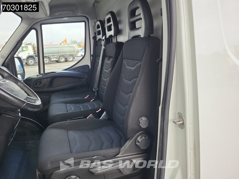 Varevogn Iveco Daily 35S15 3.0L Automaat Luchtvering L2H2 3,5t Trekhaak 150PK Navi Airco Cruise Camera Euro6 L2 Airco Trekhaak Cruise control: billede 11 Varevogn Iveco Daily 35S15 3.0L Automaat Luchtvering L2H2 3,5t Trekhaak 150PK Navi Airco Cruise Camera Euro6 L2 Airco Trekhaak Cruise control: billede 11