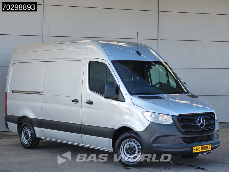 Mercedes-Benz Sprinter 315 CDI COMING SOON! Automaat L2H2 150PK Airco Camera Parkeersensoren MBUX CarPlay Euro6 L2 12m3 Airco - Små varebil: billede 3 Mercedes-Benz Sprinter 315 CDI COMING SOON! Automaat L2H2 150PK Airco Camera Parkeersensoren MBUX CarPlay Euro6 L2 12m3 Airco - Små varebil: billede 3
