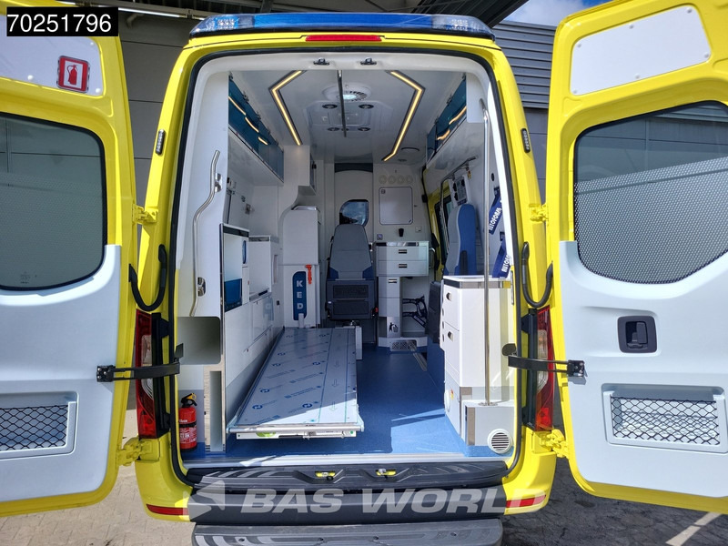 Mercedes-Benz Sprinter 319 CDI Automaat L2H2 New! Ambulance Ziekenwagen Rettungswagen Krankenwagen 10m3 Airco Cruise control - Ambulance: billede 3 Mercedes-Benz Sprinter 319 CDI Automaat L2H2 New! Ambulance Ziekenwagen Rettungswagen Krankenwagen 10m3 Airco Cruise control - Ambulance: billede 3