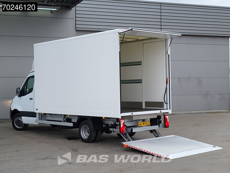 Mercedes-Benz Sprinter 515 CDI Automaat 1000kg Laadklep Dubbellucht Bakwagen MBUX Airco Cruise MBUX Koffer Meubelbak 21m3 Airco Cruise control - Varebil med kasse: billede 5 Mercedes-Benz Sprinter 515 CDI Automaat 1000kg Laadklep Dubbellucht Bakwagen MBUX Airco Cruise MBUX Koffer Meubelbak 21m3 Airco Cruise control - Varebil med kasse: billede 5