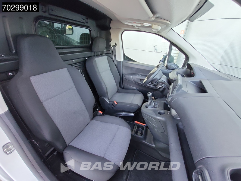 Leje en Peugeot Partner 80PK L1H1 Trekhaak Imperiaal Airco Parkeersensoren APK 08-2026 Euro6 L1 Kompakt Airco Trekhaak Peugeot Partner 80PK L1H1 Trekhaak Imperiaal Airco Parkeersensoren APK 08-2026 Euro6 L1 Kompakt Airco Trekhaak: billede 12