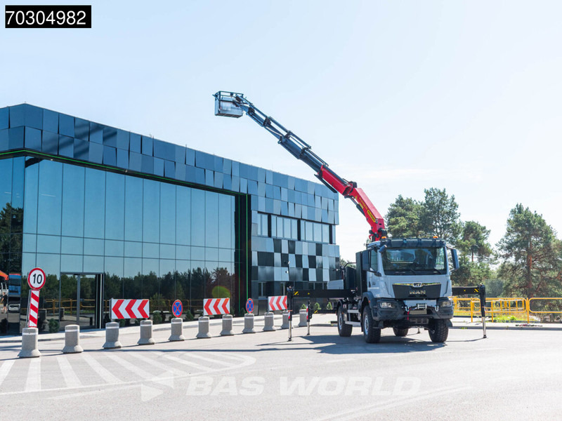 MAN TGM 18.320 4X4 NEW 4x4 Palfinger PK 27002-SH D Crane manbasket Steelsuspension - Lastbil med lad, Lastbil med kran: billede 2 MAN TGM 18.320 4X4 NEW 4x4 Palfinger PK 27002-SH D Crane manbasket Steelsuspension - Lastbil med lad, Lastbil med kran: billede 2
