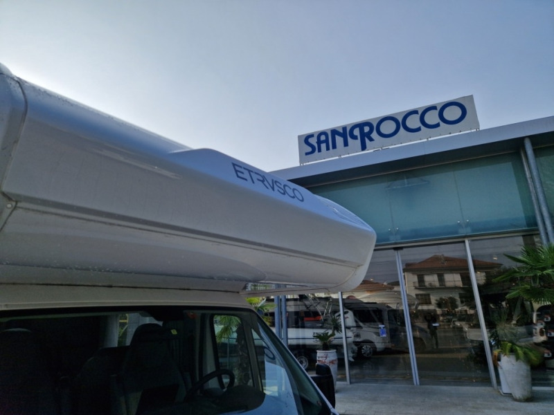 Etrusco A 7300 DB - Autocamper med alkove: billede 4 Etrusco A 7300 DB - Autocamper med alkove: billede 4