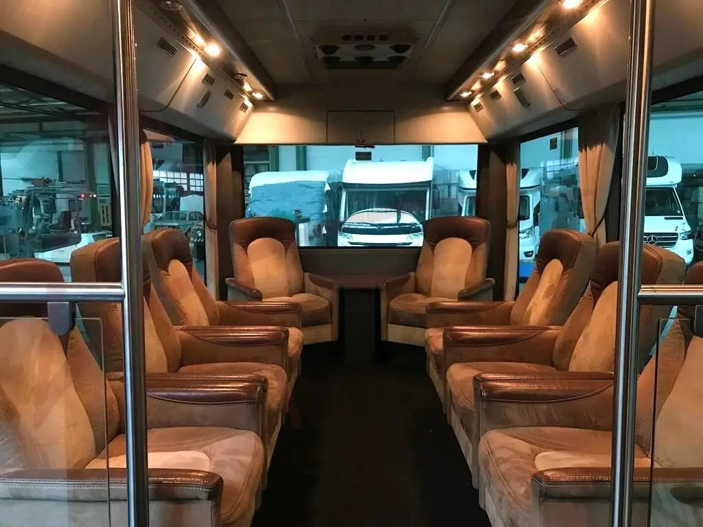 CONTRAC COBUS 2400 - Lufthavnsbus: billede 3 CONTRAC COBUS 2400 - Lufthavnsbus: billede 3