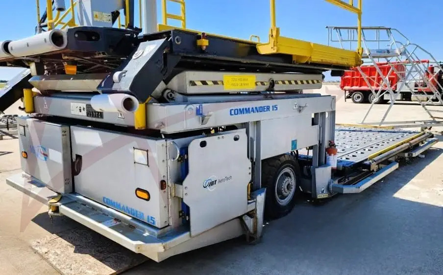 JBT AEROTECH COMMANDER 15iU-E - Container-/ Palleløfter: billede 1 JBT AEROTECH COMMANDER 15iU-E - Container-/ Palleløfter: billede 1