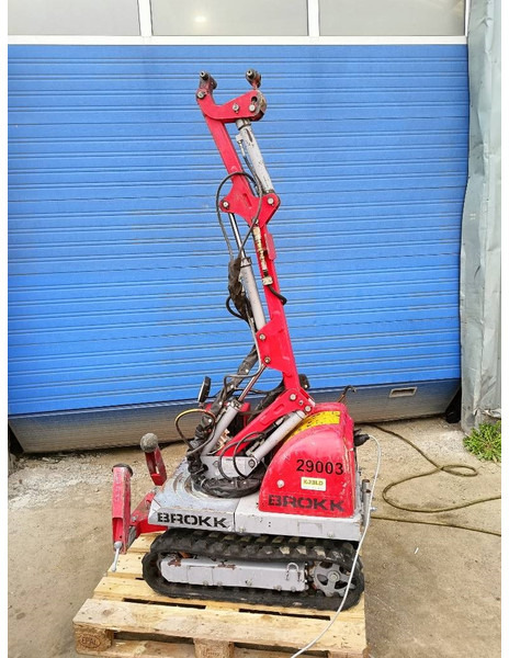 Brokk mini cut 40 demolition robot remote controlled - Bæltegravemaskine: billede 3 Brokk mini cut 40 demolition robot remote controlled - Bæltegravemaskine: billede 3