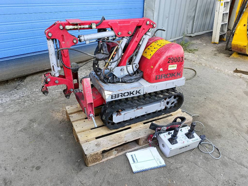 Brokk mini cut 40 demolition robot remote controlled - Bæltegravemaskine: billede 1 Brokk mini cut 40 demolition robot remote controlled - Bæltegravemaskine: billede 1