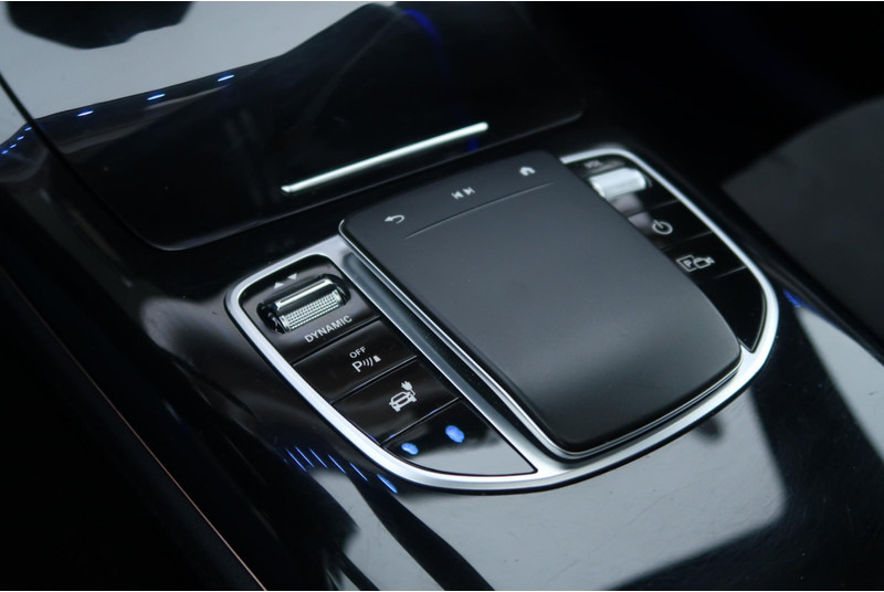 Mercedes-Benz EQC 400 4MATIC Business AMG 80 kWh PANO/ CAMERA/ LEDER/ TREKHAAK/ ETC. - SUV: billede 5 Mercedes-Benz EQC 400 4MATIC Business AMG 80 kWh PANO/ CAMERA/ LEDER/ TREKHAAK/ ETC. - SUV: billede 5
