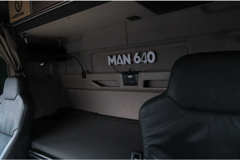 Trækker MAN TGX TGX 33.640 6X4 /RETARDER/ HYDRAULIK/ ALCOA'S/ LED/ ETC!: billede 18 Trækker MAN TGX TGX 33.640 6X4 /RETARDER/ HYDRAULIK/ ALCOA'S/ LED/ ETC!: billede 18