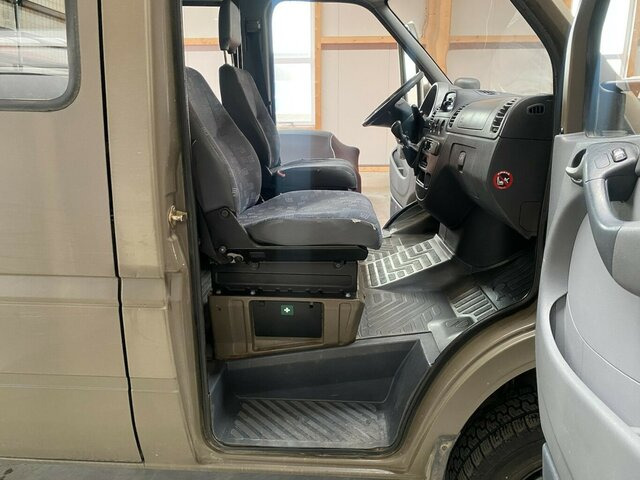 MERCEDES-BENZ Sprinter 313 CDI Doka 4x4 Allrad 1.Hand... - Varebil med presenning, Mandskabsbil: billede 5 MERCEDES-BENZ Sprinter 313 CDI Doka 4x4 Allrad 1.Hand... - Varebil med presenning, Mandskabsbil: billede 5