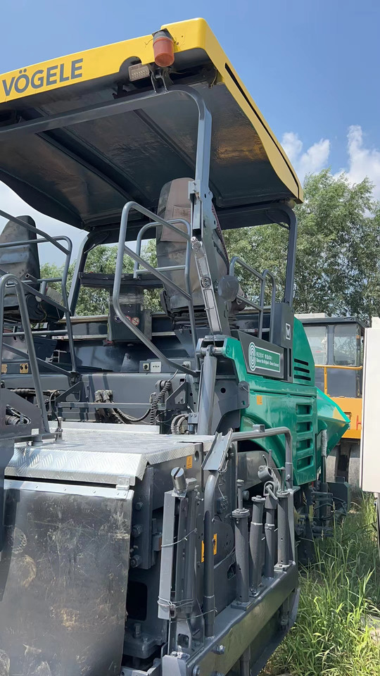 VOGELE S1880-3L Used paver laying machine 10m concrete road asphalt paver - Asfaltudlægger: billede 4 VOGELE S1880-3L Used paver laying machine 10m concrete road asphalt paver - Asfaltudlægger: billede 4