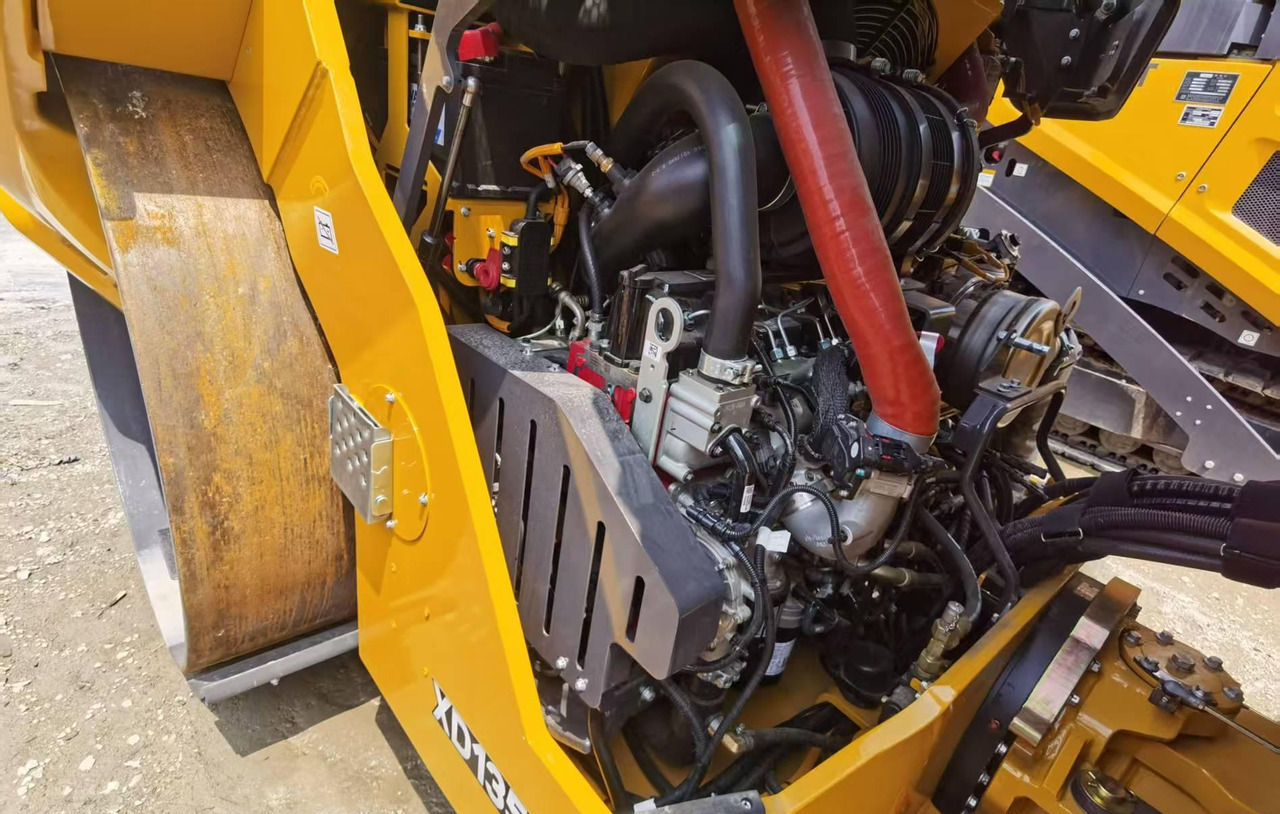 XCMG 13ton used small double drum steel road roller XD135TIV - Vejtromle: billede 3 XCMG 13ton used small double drum steel road roller XD135TIV - Vejtromle: billede 3