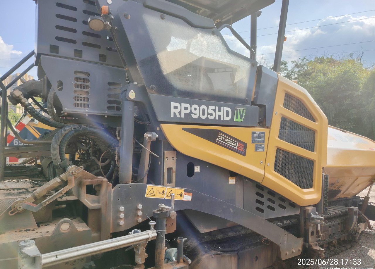 XCMG RP905HDIV used hydraulic mobile asphalt paver - Asfaltudlægger: billede 3 XCMG RP905HDIV used hydraulic mobile asphalt paver - Asfaltudlægger: billede 3