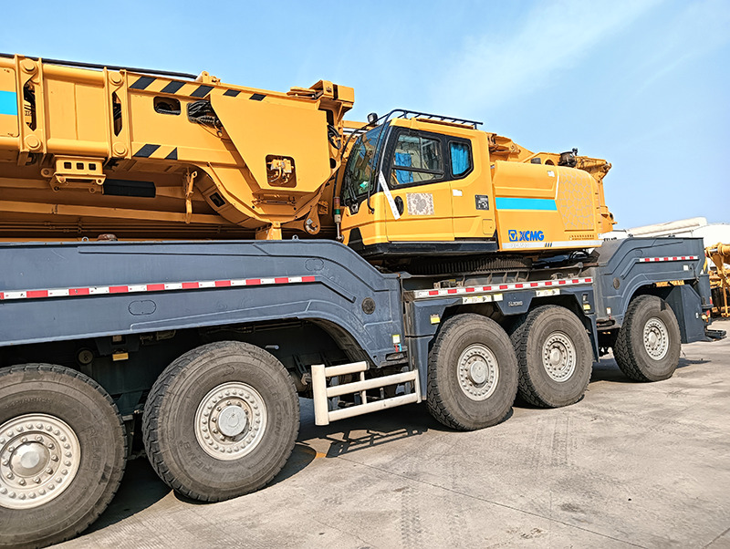XCMG XCA500 used 500 ton hydraulic telescopic boom all terrain crane - Alle terræn kran: billede 4 XCMG XCA500 used 500 ton hydraulic telescopic boom all terrain crane - Alle terræn kran: billede 4