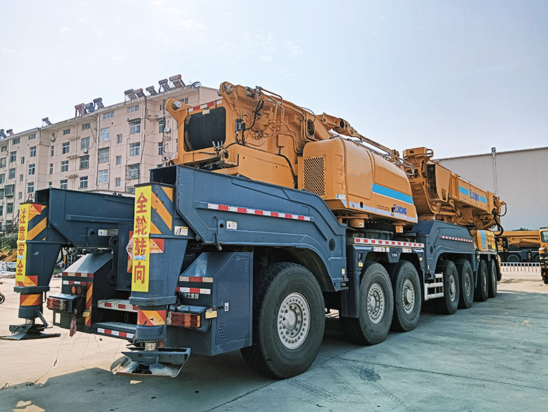 XCMG XCA500 used 500 ton hydraulic telescopic boom all terrain crane - Alle terræn kran: billede 5 XCMG XCA500 used 500 ton hydraulic telescopic boom all terrain crane - Alle terræn kran: billede 5