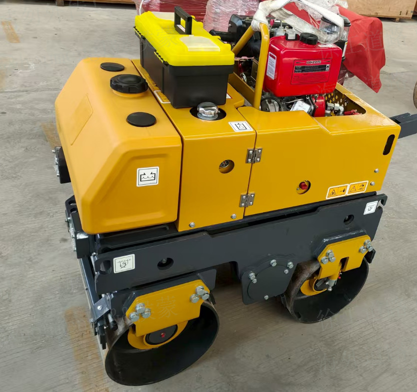 XCMG XMR083 light mini double drum 1 ton vibratory compactor - Mini tromle: billede 4 XCMG XMR083 light mini double drum 1 ton vibratory compactor - Mini tromle: billede 4