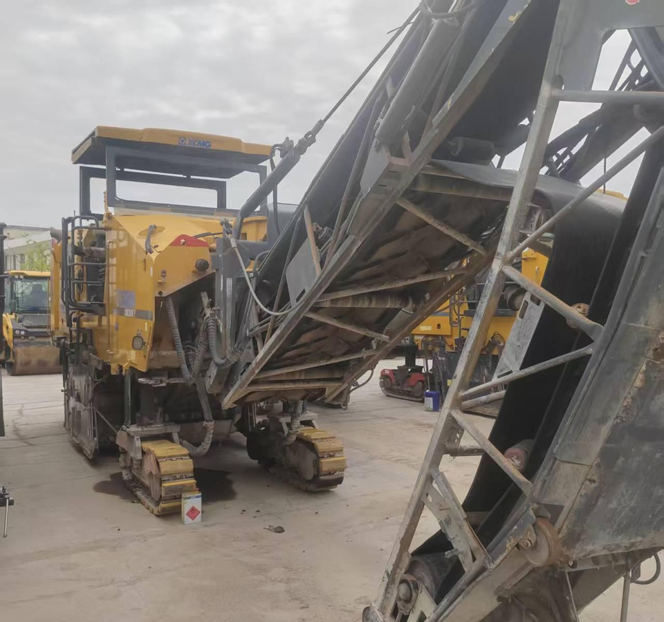 XCMG certified used cold milling planer machine XM200KⅡfor sale - Asfaltfræser: billede 5 XCMG certified used cold milling planer machine XM200KⅡfor sale - Asfaltfræser: billede 5