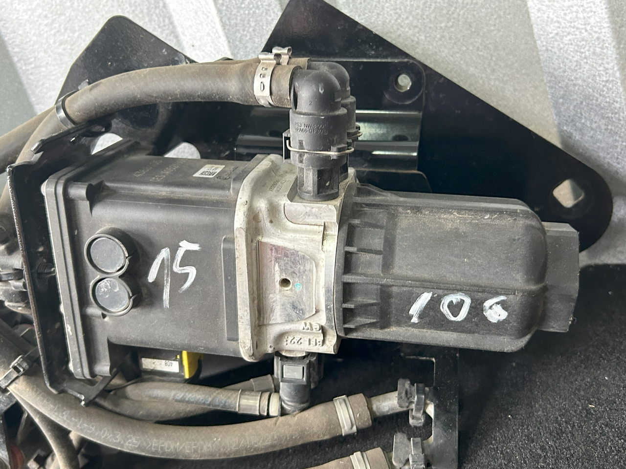 DAF XF 106 ADBLUE KIT - Udstødningssystem: billede 2 DAF XF 106 ADBLUE KIT - Udstødningssystem: billede 2