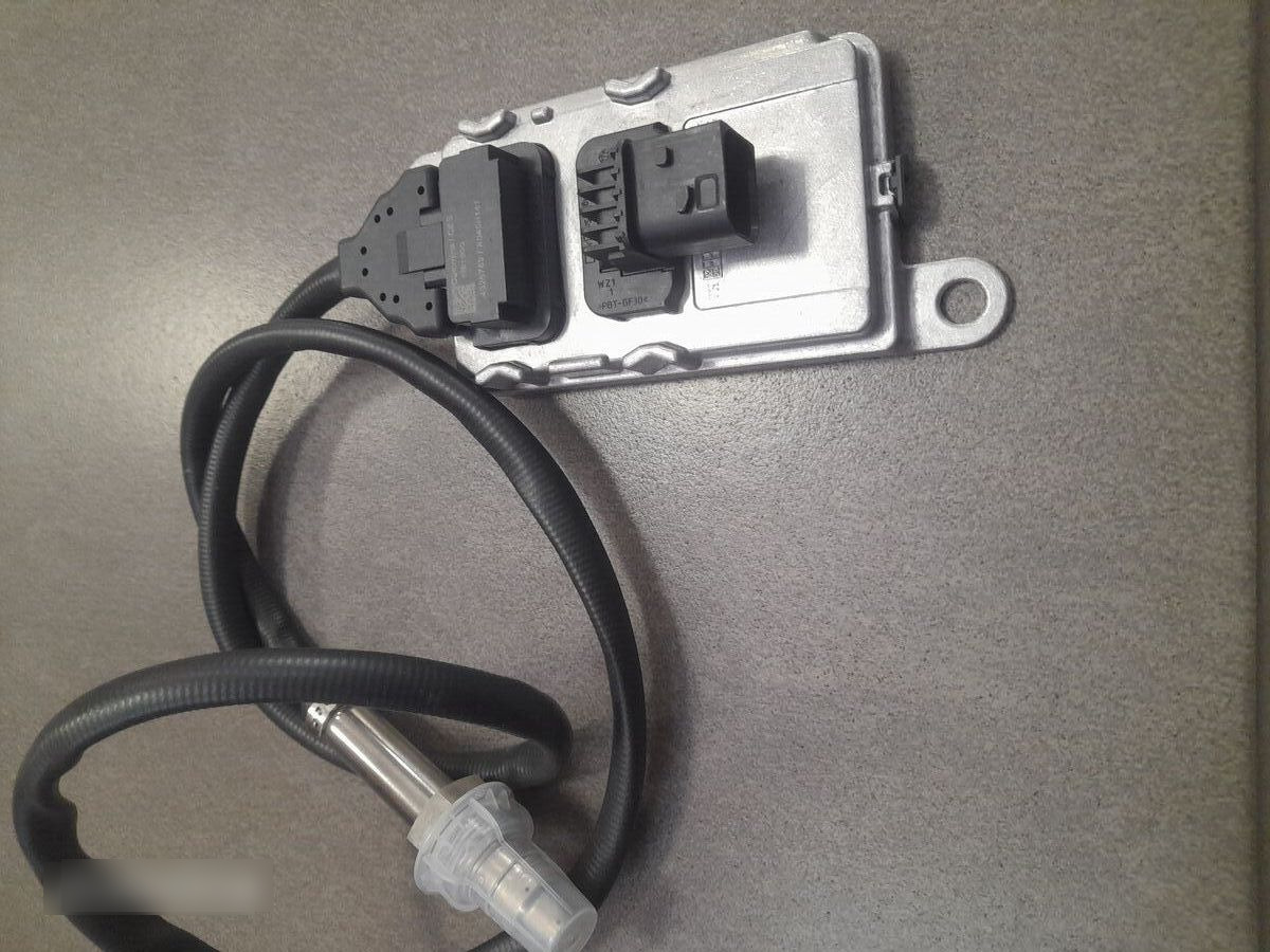 DAF XF 106 NOX 2139930/4326769 DAF XF 106 truck - Sensor for Lastbil: billede 3 DAF XF 106 NOX 2139930/4326769 DAF XF 106 truck - Sensor for Lastbil: billede 3