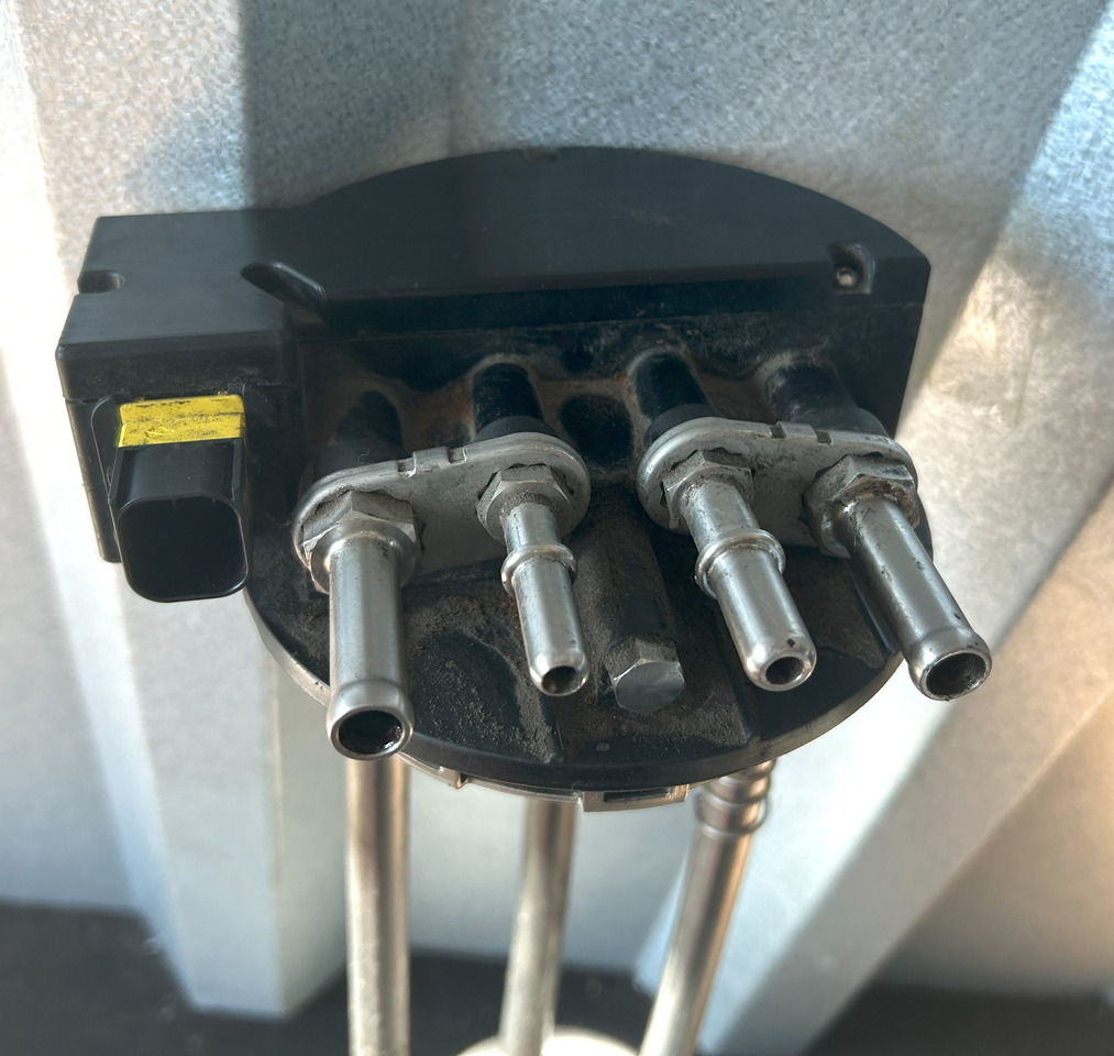 DAF XF 106 TEMPERATURE AND ADBLUE LEVEL SENSOR - Sensor: billede 2 DAF XF 106 TEMPERATURE AND ADBLUE LEVEL SENSOR - Sensor: billede 2