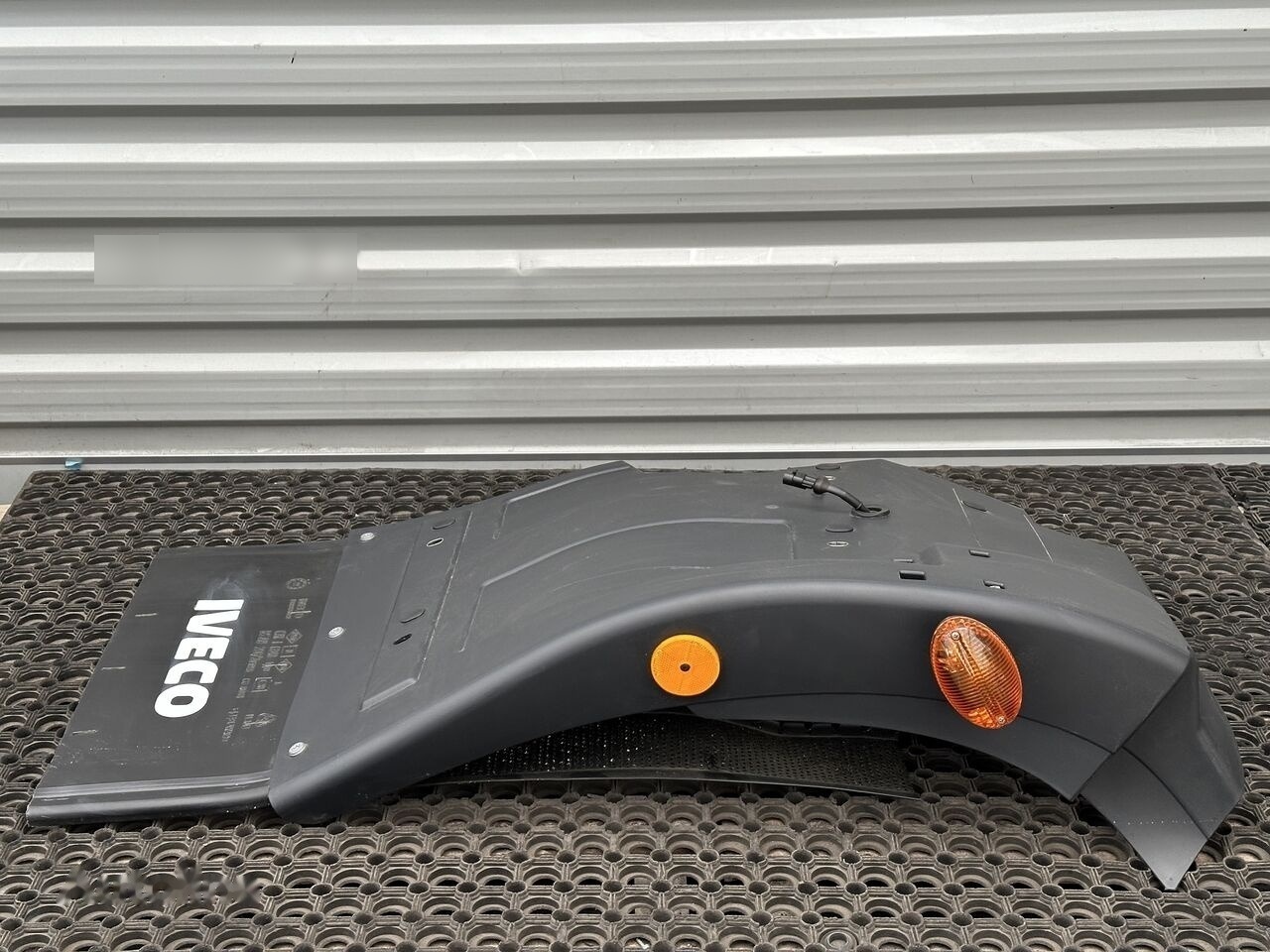 IVECO EUROCARGO 5801551254 IVECO 5801551254 R - Skærm for Lastbil: billede 2 IVECO EUROCARGO 5801551254 IVECO 5801551254 R - Skærm for Lastbil: billede 2