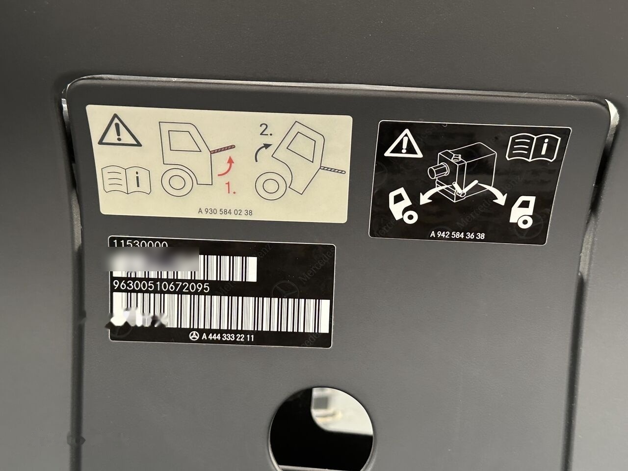 Mercedes-Benz ACTROS MP4 A9606663303   Mercedes-Benz A9606663303 - Trin for Lastbil: billede 3 Mercedes-Benz ACTROS MP4 A9606663303   Mercedes-Benz A9606663303 - Trin for Lastbil: billede 3