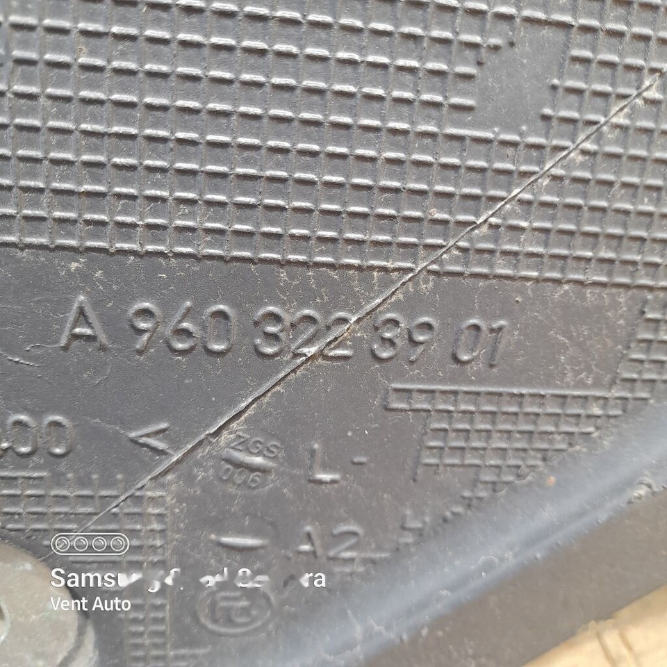 Mocowanie resora/ wspornik LEFT Mercedes-Benz ACTROS MP4 A9603223901 Mercedes-Benz A9603223901 - Førerhusaffjedring for Lastbil: billede 2 Mocowanie resora/ wspornik LEFT Mercedes-Benz ACTROS MP4 A9603223901 Mercedes-Benz A9603223901 - Førerhusaffjedring for Lastbil: billede 2