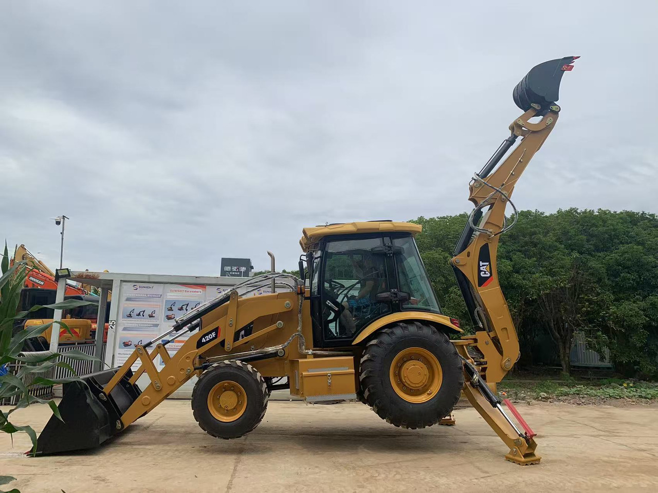 Caterpillar 4x4 Backhoe Loader CAT 420, 428 - Gravelæssemaskine: billede 1 Caterpillar 4x4 Backhoe Loader CAT 420, 428 - Gravelæssemaskine: billede 1