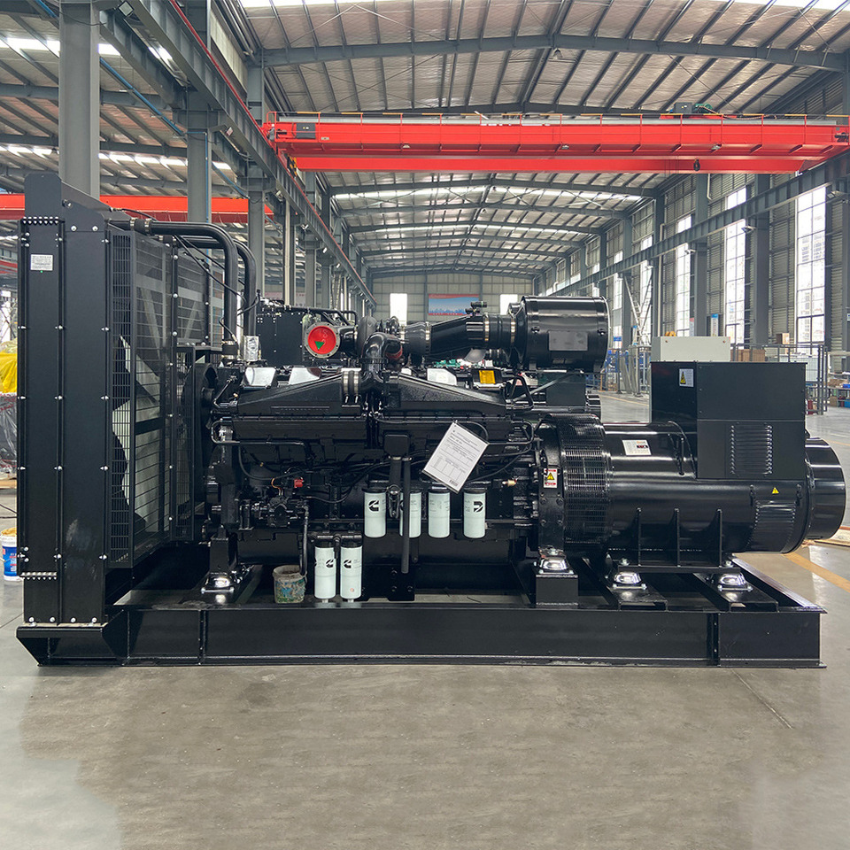 Cummins 600KVA, 700KVA, 800KVA, 1000KVA, 1200KVA Diesel Generator Set Three Phase Power - Strømgenerator: billede 2 Cummins 600KVA, 700KVA, 800KVA, 1000KVA, 1200KVA Diesel Generator Set Three Phase Power - Strømgenerator: billede 2