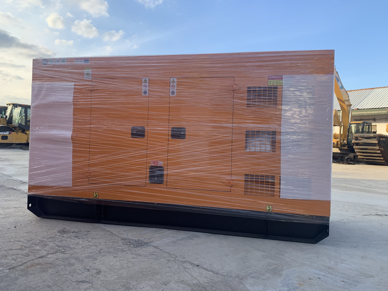 Cummins Generator Set 90KW Three Phase Power 50HZ - Strømgenerator: billede 1 Cummins Generator Set 90KW Three Phase Power 50HZ - Strømgenerator: billede 1