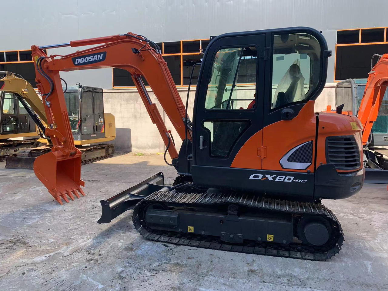 DOOSAN Mini Excavator Doosan DX60, DX55 - Bæltegravemaskine: billede 2 DOOSAN Mini Excavator Doosan DX60, DX55 - Bæltegravemaskine: billede 2