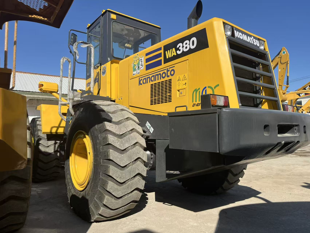KOMATSU Used Wheel Loader JAPAN Komatsu WA380-3, WA380-5 for Sale - Gummihjulslæsser: billede 4 KOMATSU Used Wheel Loader JAPAN Komatsu WA380-3, WA380-5 for Sale - Gummihjulslæsser: billede 4