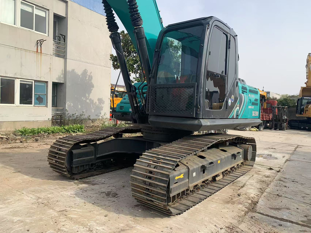 Kobelco Used Excavator Kobelco SK200-8 $19,000-$26,500 | 19.9t Weight 0.8m³ Standard Bucket - Bæltegravemaskine: billede 4 Kobelco Used Excavator Kobelco SK200-8 $19,000-$26,500 | 19.9t Weight 0.8m³ Standard Bucket - Bæltegravemaskine: billede 4